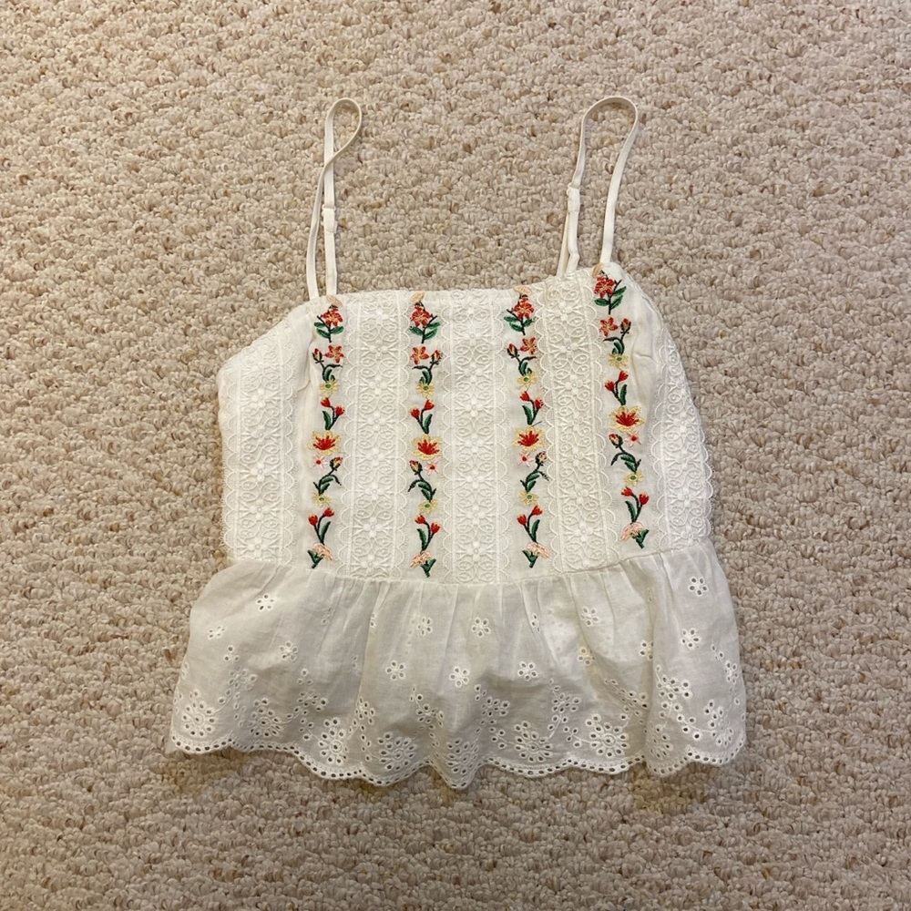 white floral embroidered lace eyelet top